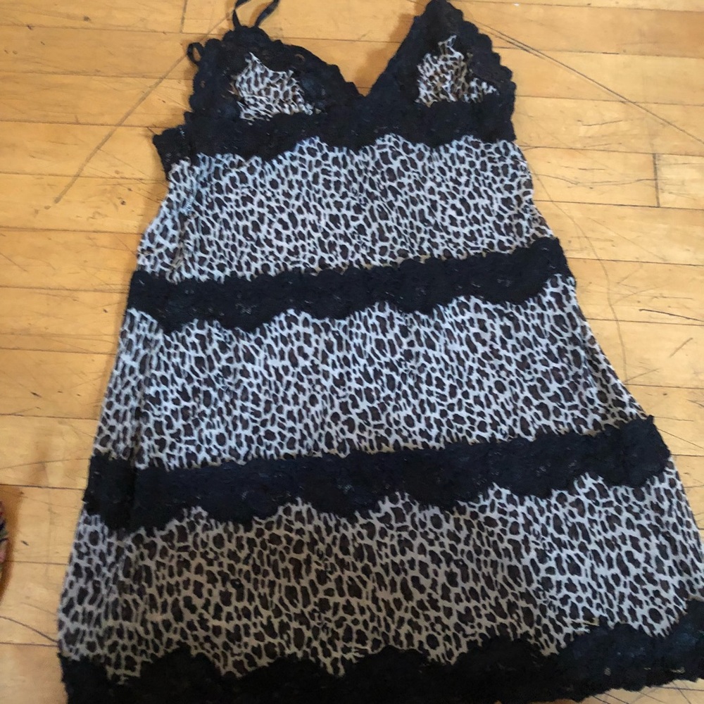 🔥Cheetah print night gown